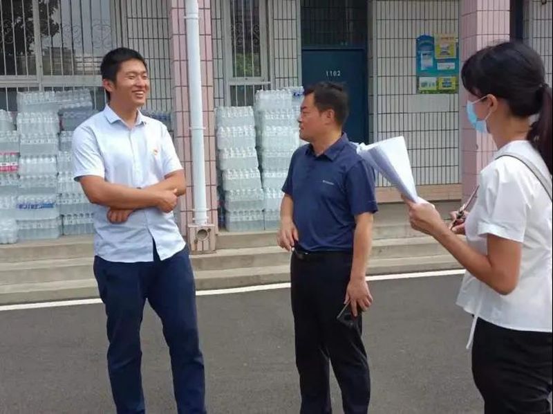 十中“誠心”辦實事，老鄉(xiāng)安心吃住香