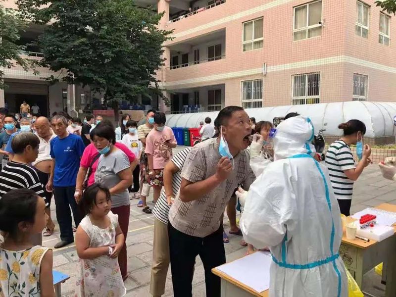 科學(xué)有序防控疫情 暖心送別安置群眾