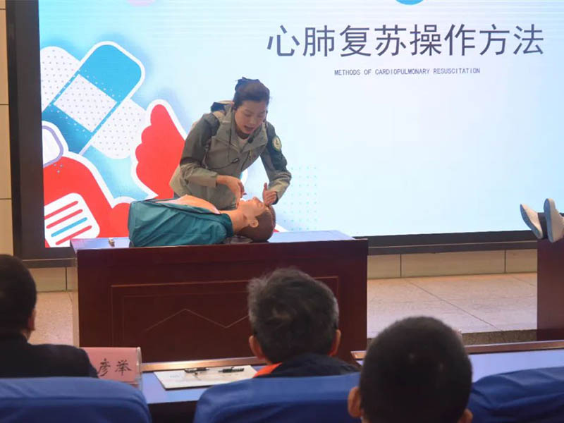 “健康課堂”進(jìn)十中 快樂成長繪青春|新鄉(xiāng)市第十中學(xué)“精品健康課堂”啟動儀式