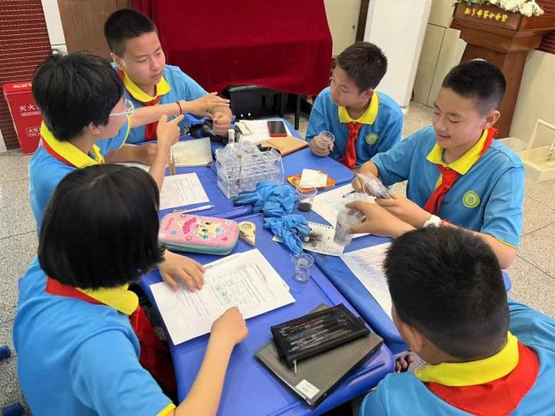 《暖寶寶中的秘密》——新鄉(xiāng)市第十中學(xué)化學(xué)組科學(xué)教育優(yōu)秀課例展評（四）